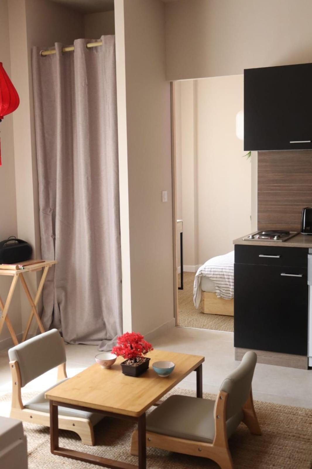 Loveroom Japon Avec Balneotherapie Tolón Exterior foto